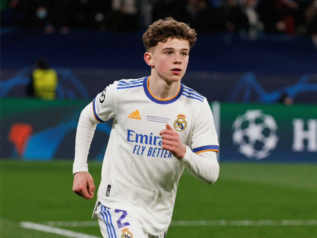 18岁223天,斯凯利创纪录:欧冠半决赛双战首发最年轻英格兰球员 18岁223天,斯凯利创纪录:欧冠半决赛双战首发最年轻英格兰球员